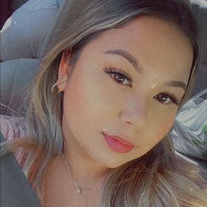 Meet your Posher, Areli